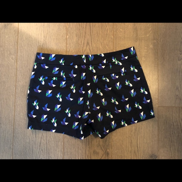Club Monaco Shorts - Picture 3 of 4